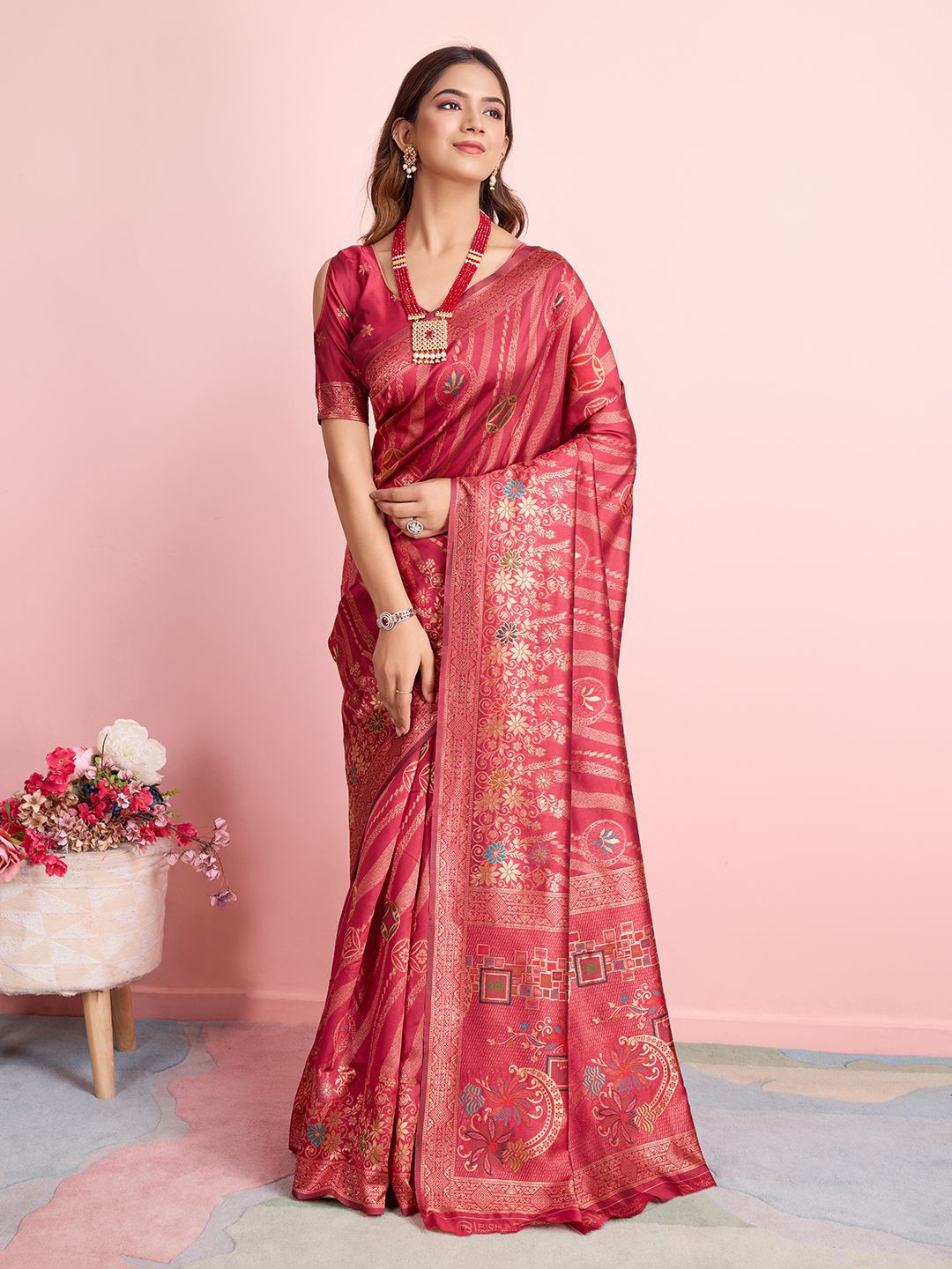 

RICH & ROMAN Woven Design Zari Pure Silk Banarasi Saree, Pink