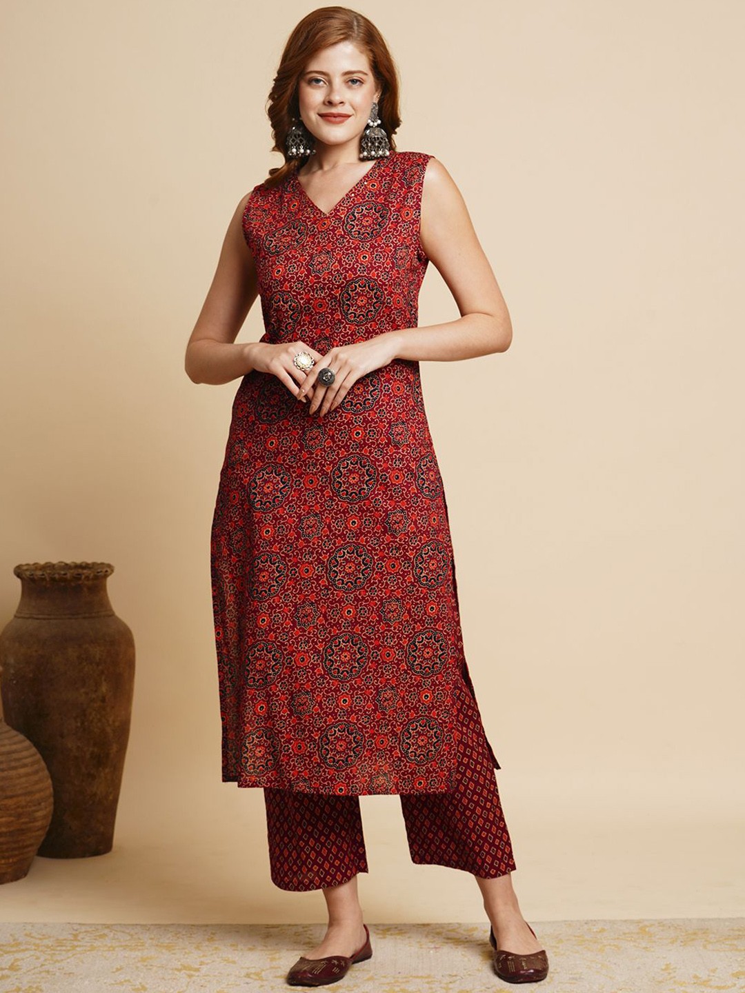

FASHOR Ethnic Motifs Printed Pure Cotton Straight Kurta With Trouser, Maroon