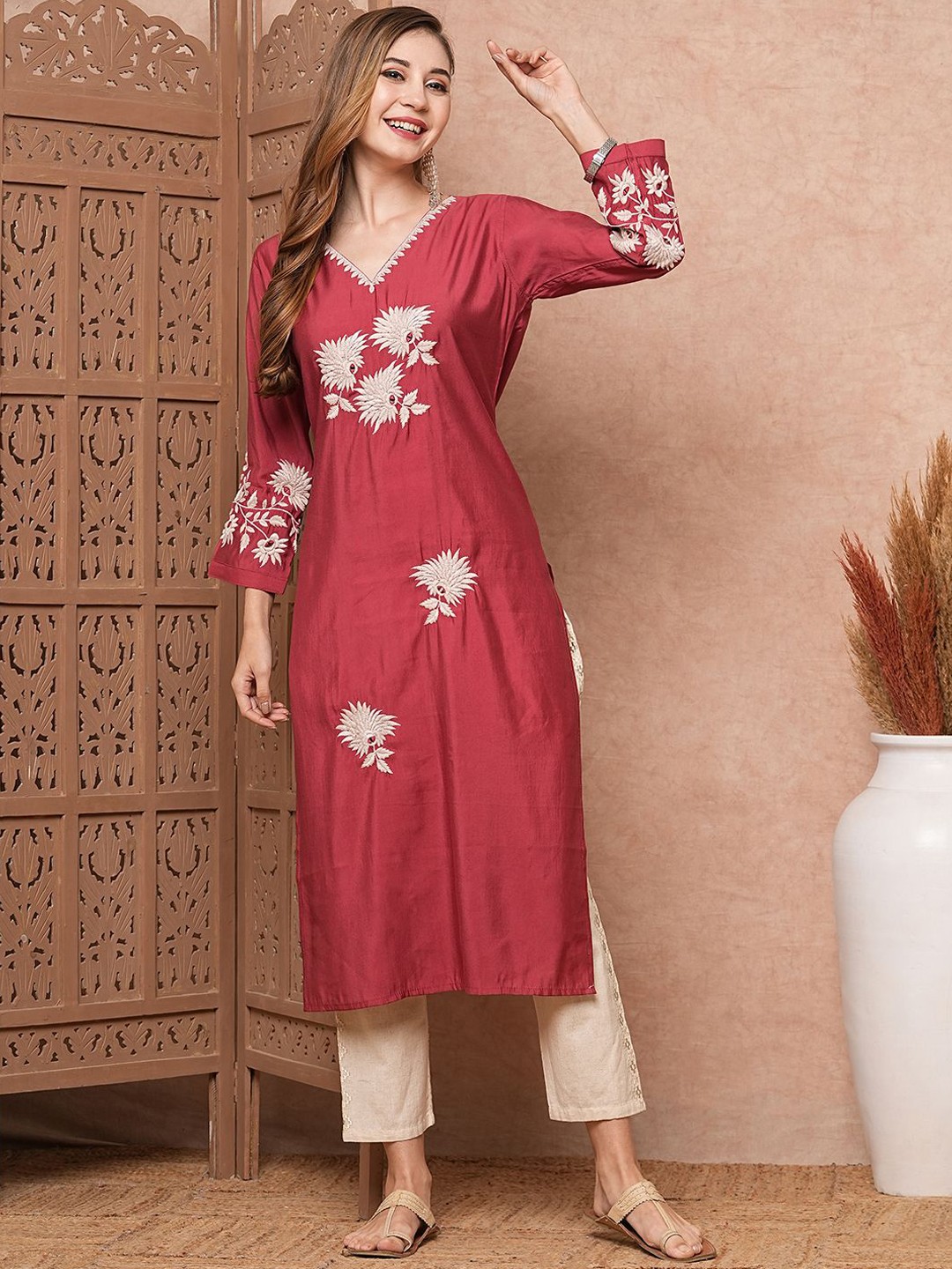 FASHOR Floral Embroidered V-Neck Thread Work Straight Kurta, Rust