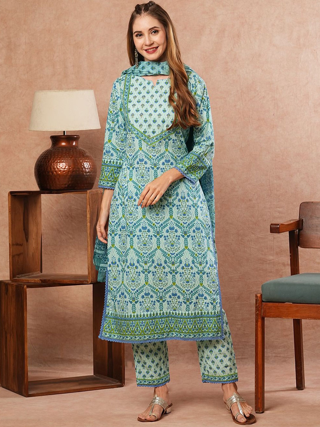

FASHOR Floral Printed Pure Cotton Straight Kurta With Trousers & Dupatta, Blue