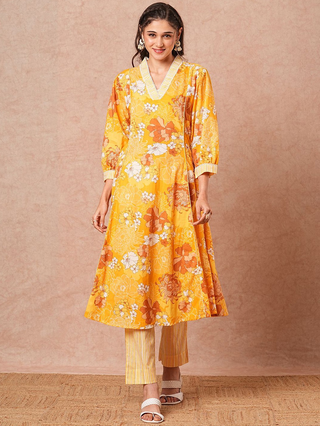 

FASHOR Floral Printed Panelled Pure Cotton A-Line Kurta With Trouser, Yellow