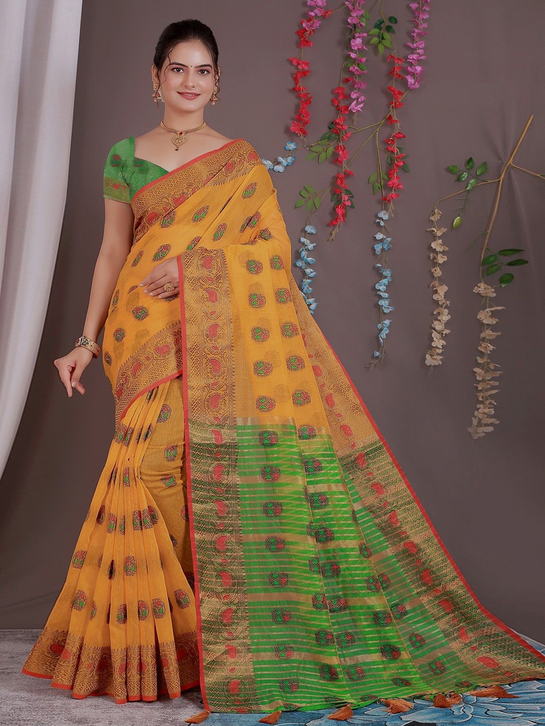 

Saree Exotica Woven Design Zari Sarees, Yellow