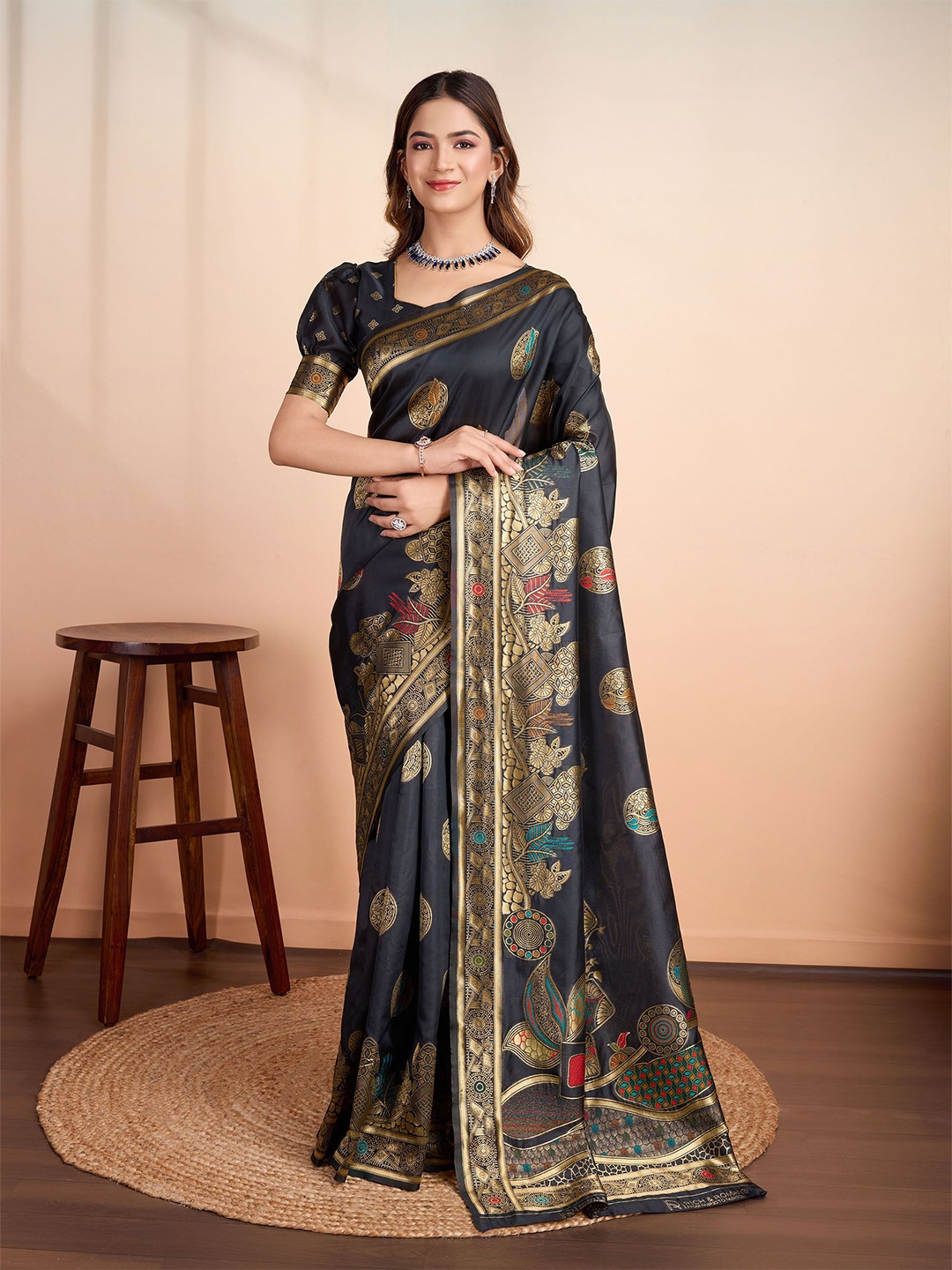 

RICH & ROMAN Ethnic Motifs Zari Pure Silk Banarasi Saree, Black