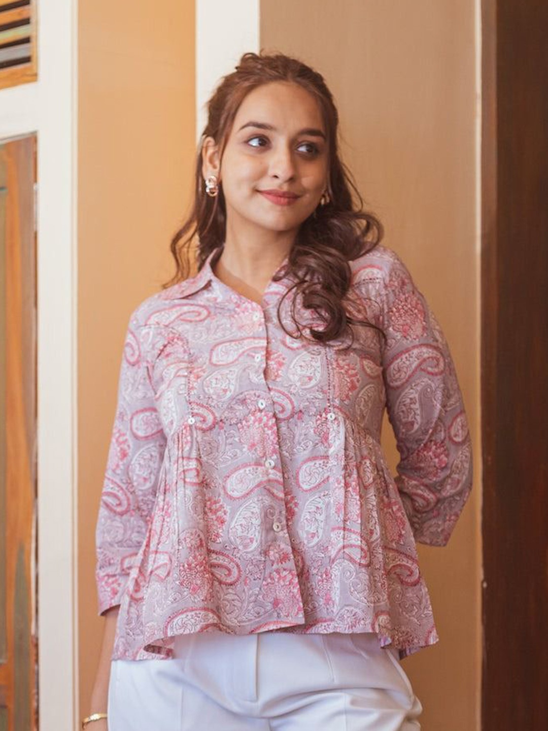 

ANUVAS Shirt Collar Ethnic Motifs Top, Grey