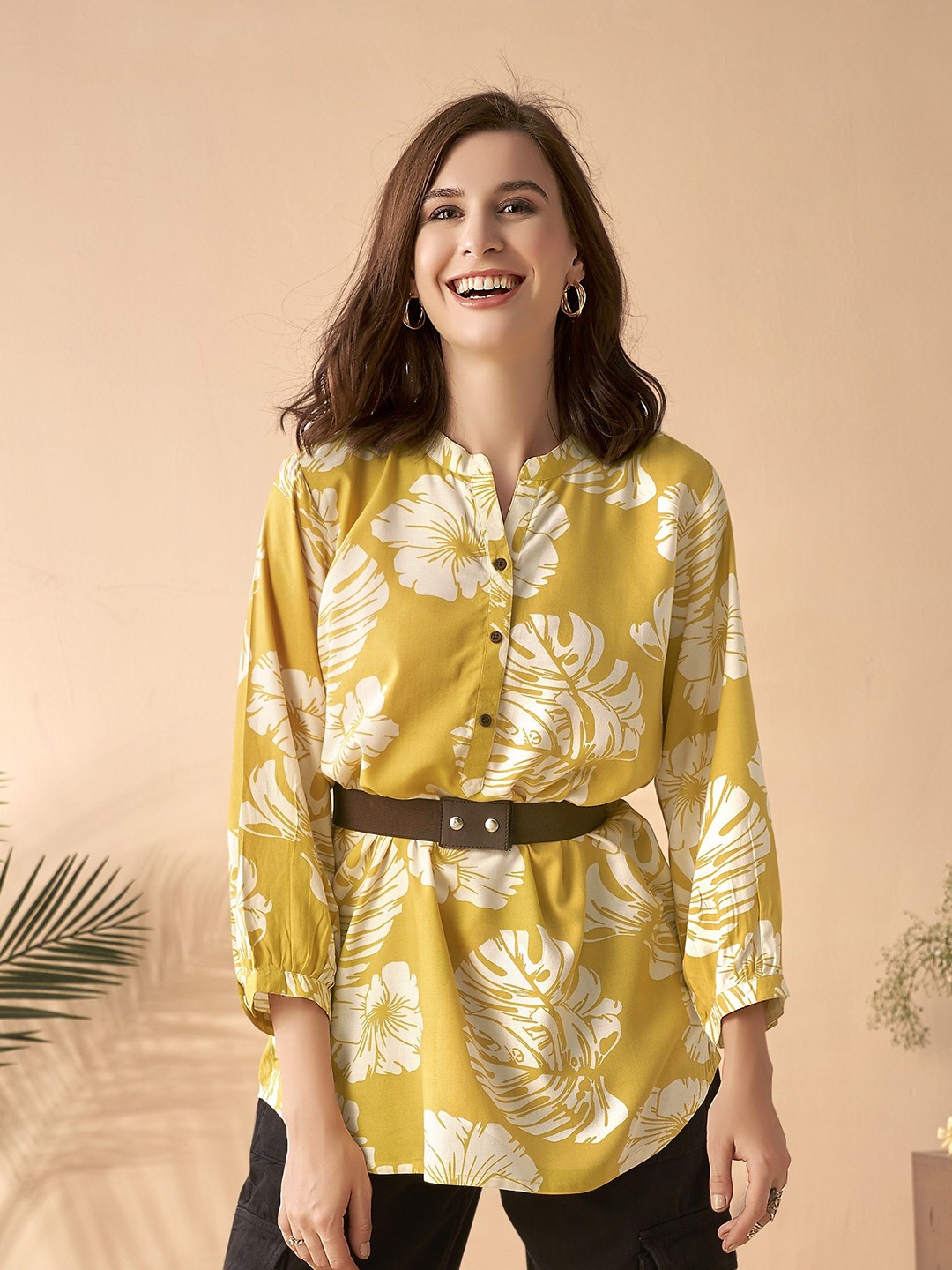 

Anouk Floral Printed Short Kurti, Yellow