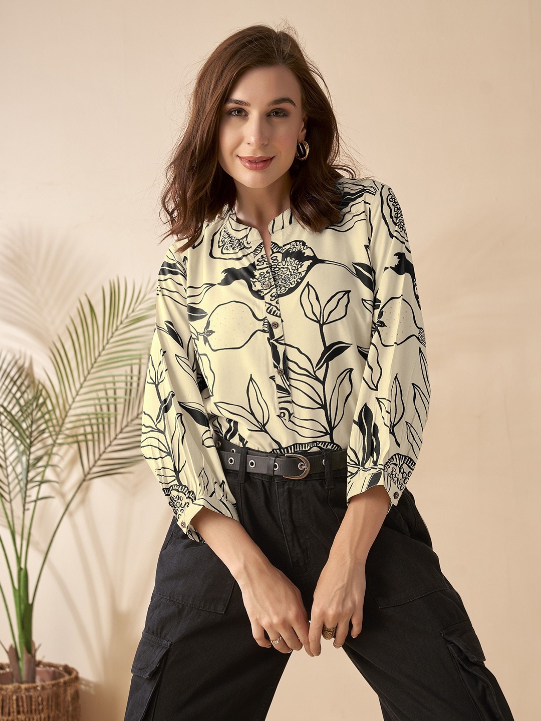 

Anouk Floral Printed Short Kurti, Cream