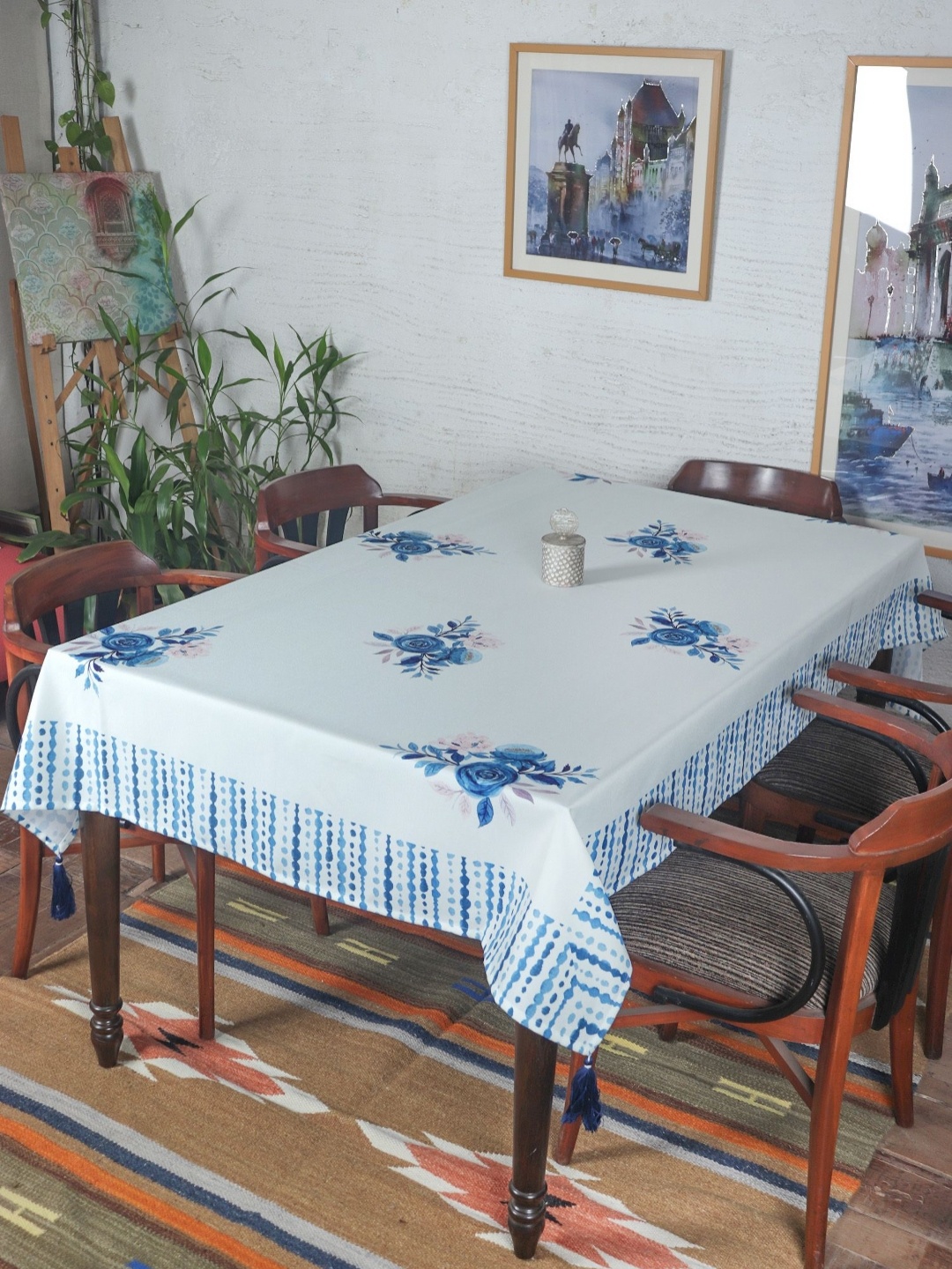 

ZEBA Blue & White Floral Printed Rectangle Shaped Table Cover