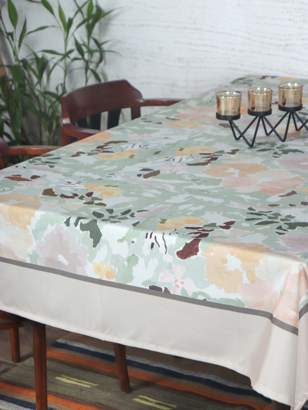 

ZEBA Green & Beige Floral Printed Rectangle Shaped Table Cover
