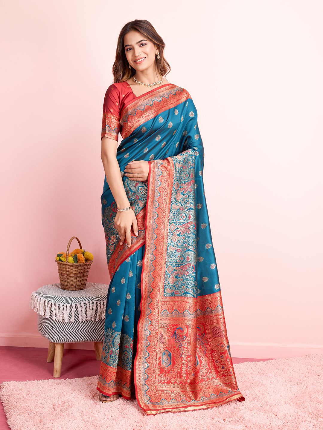 

RICH & ROMAN Woven Design Zari Pure Silk Banarasi Saree, Red
