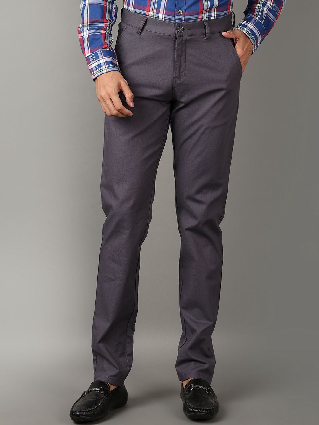 

V-Mart Men Mid-Rise Slim Fit Trousers, Grey