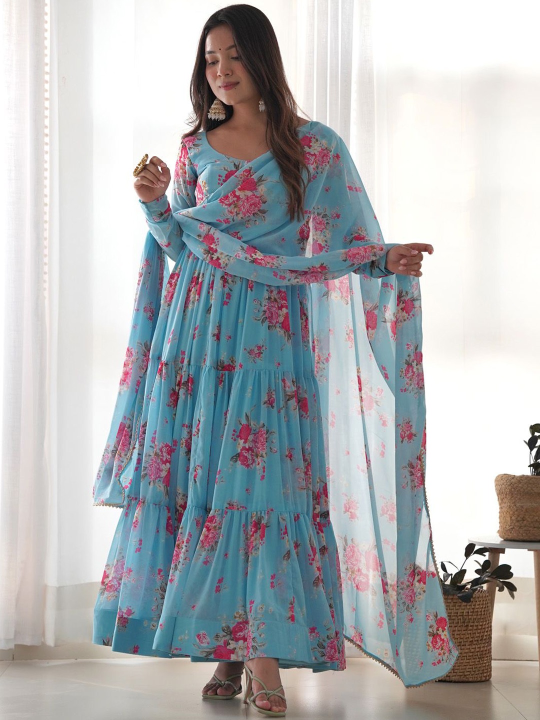 

JATRIQQ Floral Printed Georgette Anarkali Kurta with Trousers & Dupatta, Blue