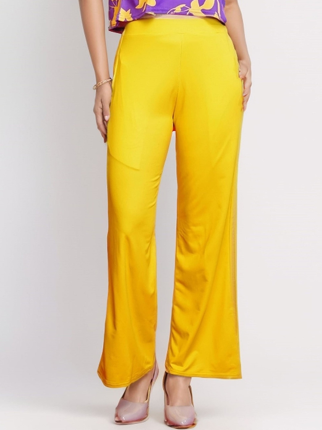 

DressBerry Women Classic Loose Fit High-Rise Parallel Trousers, Yellow