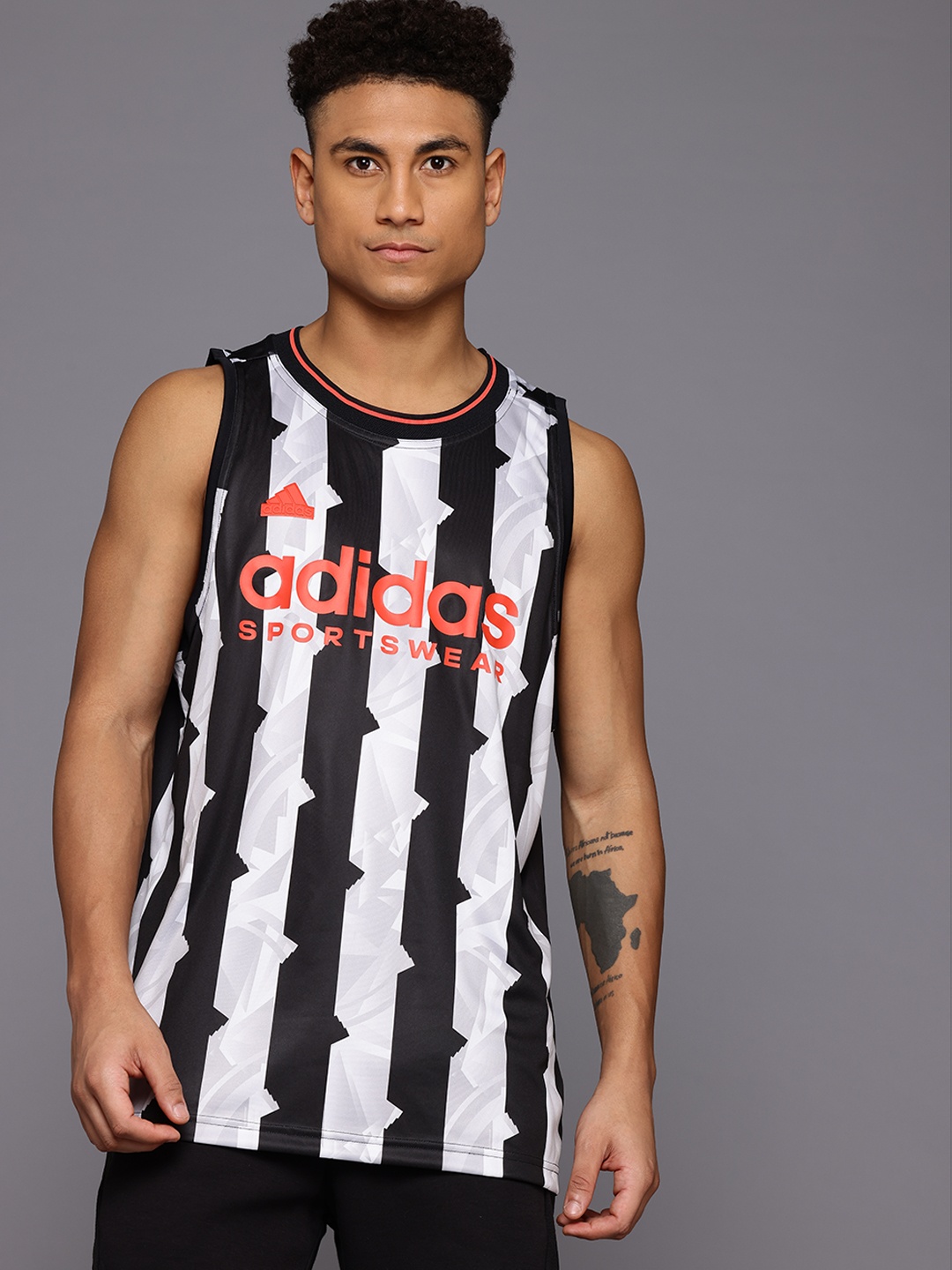 

ADIDAS Printed Loose Fit Training Jersey, Black