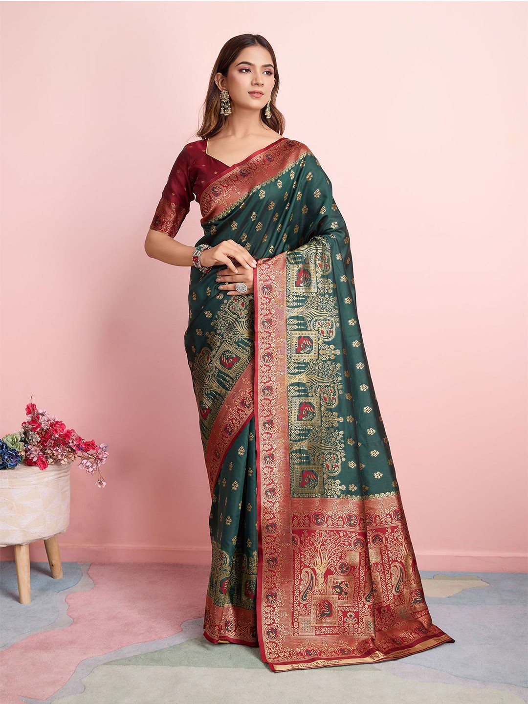 

RICH & ROMAN Woven Design Zari Pure Silk Banarasi Saree, Green