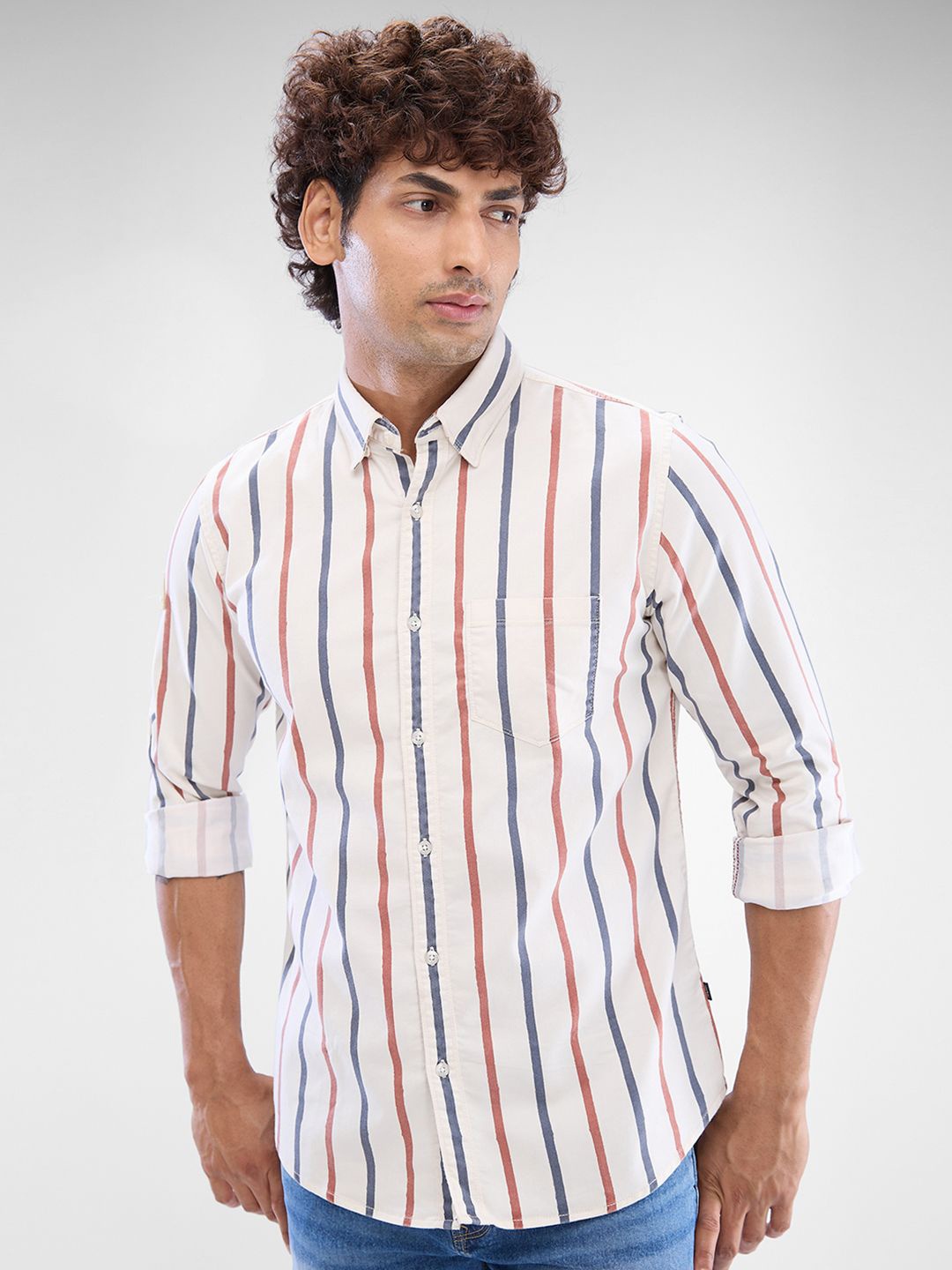 

SPYKAR Men Slim Fit Opaque Striped Casual Shirt, White