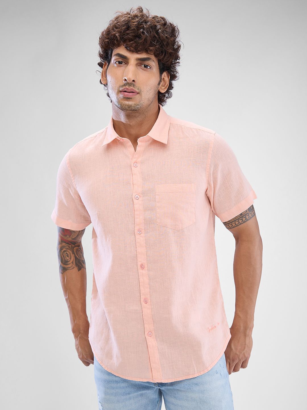 

SPYKAR Men Slim Fit Solid Opaque Half Sleeve Casual Shirt, Pink