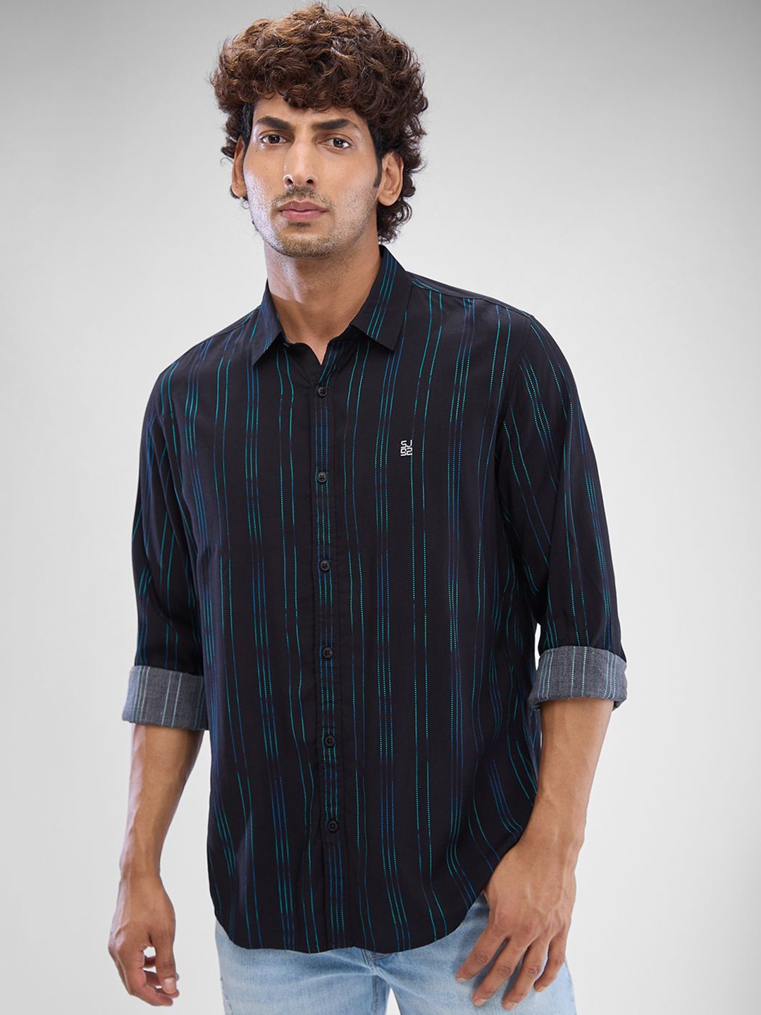 

SPYKAR Men Slim Fit Striped Casual Shirt, Blue