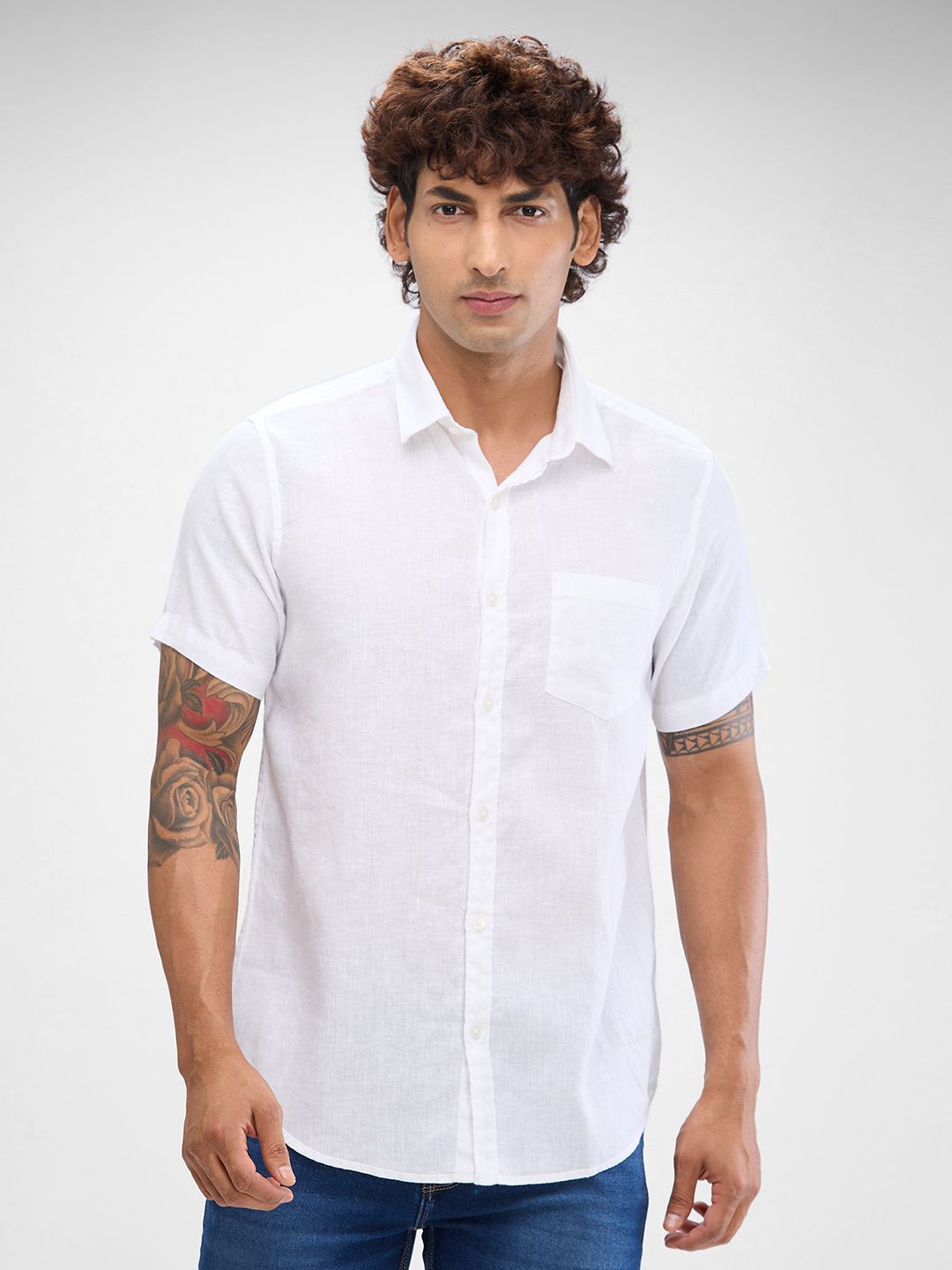 

SPYKAR Men Slim Fit Opaque Solid Spread Collar Casual Shirt, White