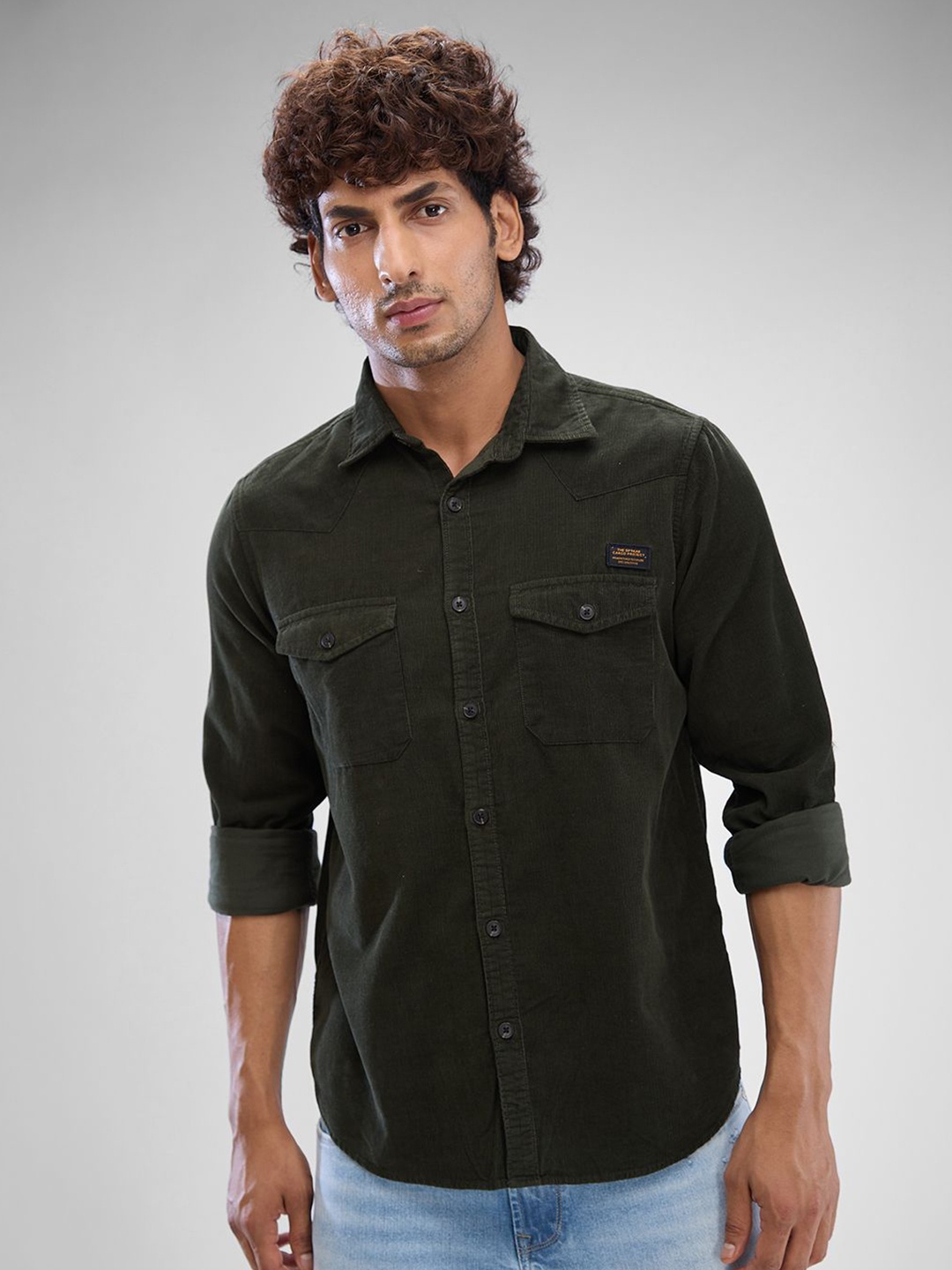 

SPYKAR Men Slim Fit Opaque Solid Spread Collar Casual Shirt, Green