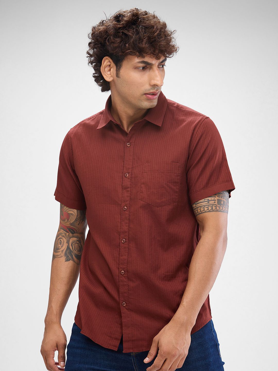 

SPYKAR Men Slim Fit Opaque Solid Spread Collar Casual Shirt, Brown