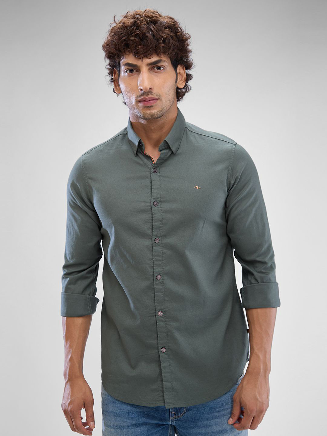 

SPYKAR Men Solid Slim Fit Opaque Casual Shirt, Grey