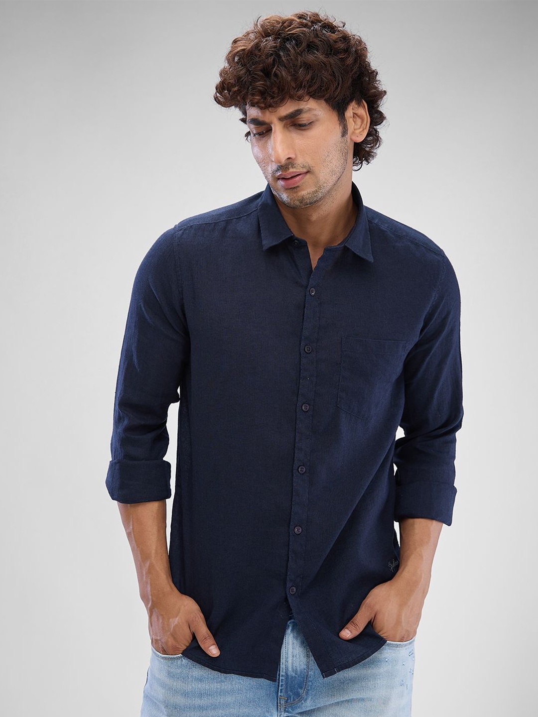 

SPYKAR Men Solid Slim Fit Opaque Casual Shirt, Blue