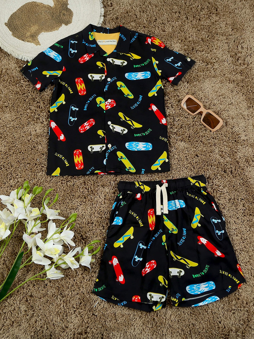 

The Lion and The Fish Boys Conversational Printed Shirt With Shorts, Black