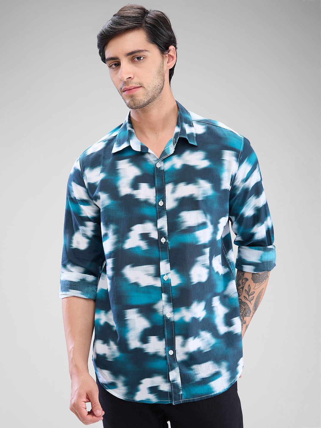 

SPYKAR Men Slim Fit Opaque Full Sleeve Casual Shirt, Green