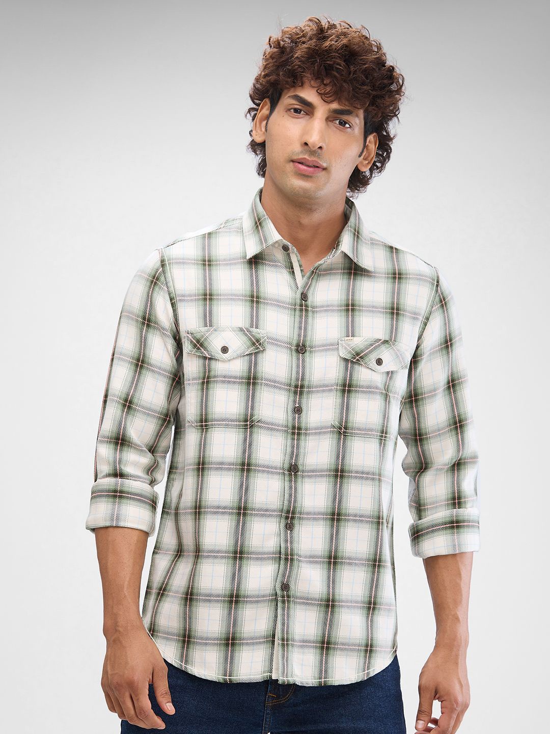 

SPYKAR Men Slim Fit Opaque Checked Spread Collar Casual Shirt, Green