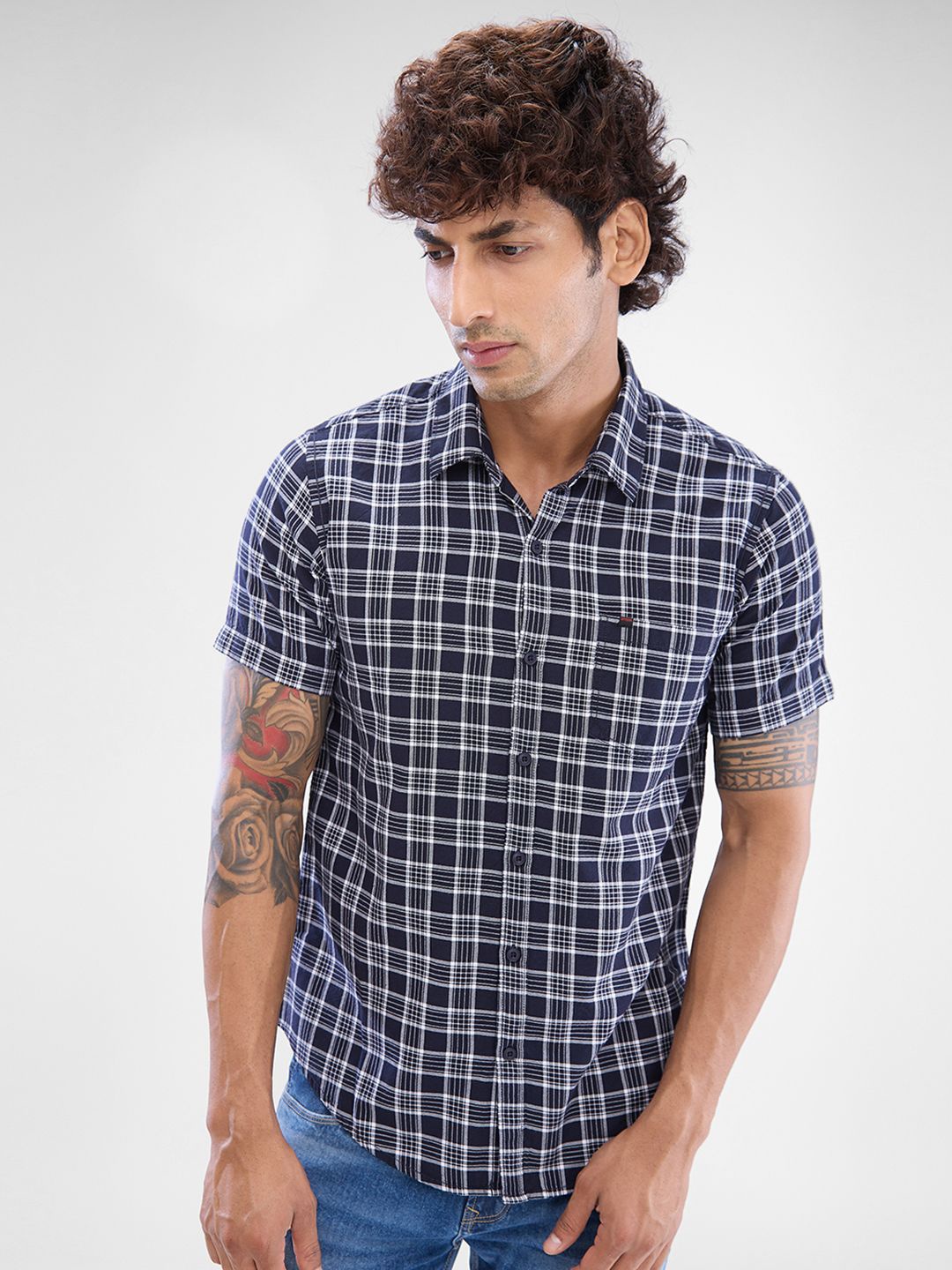 

SPYKAR Men Micro Checks Slim Fit Casual Shirt, Blue