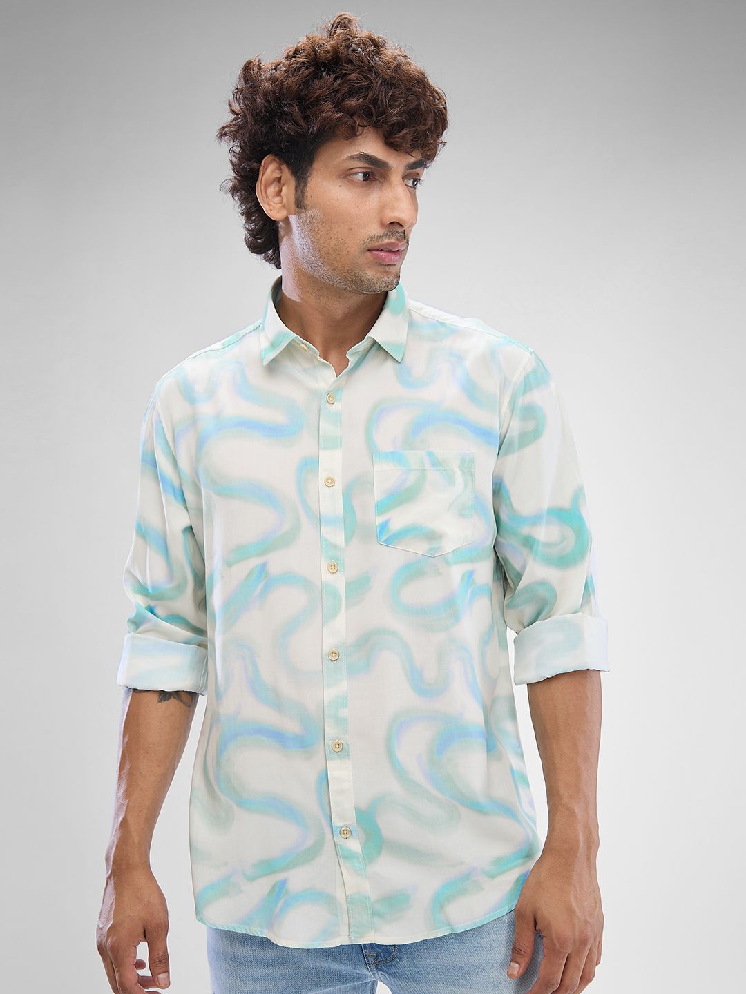 

SPYKAR Men Abstract Printed Spread Collar Slim Fit Casual Shirt, White