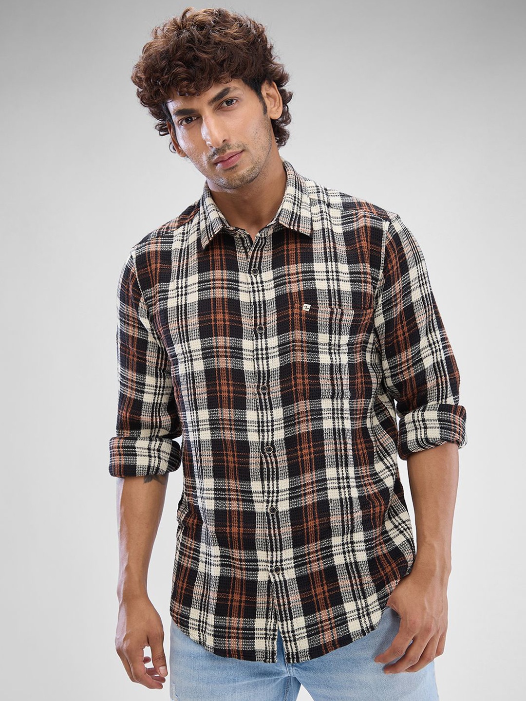 

SPYKAR Men Slim Fit Opaque Checked Spread Collar Casual Shirt, Brown
