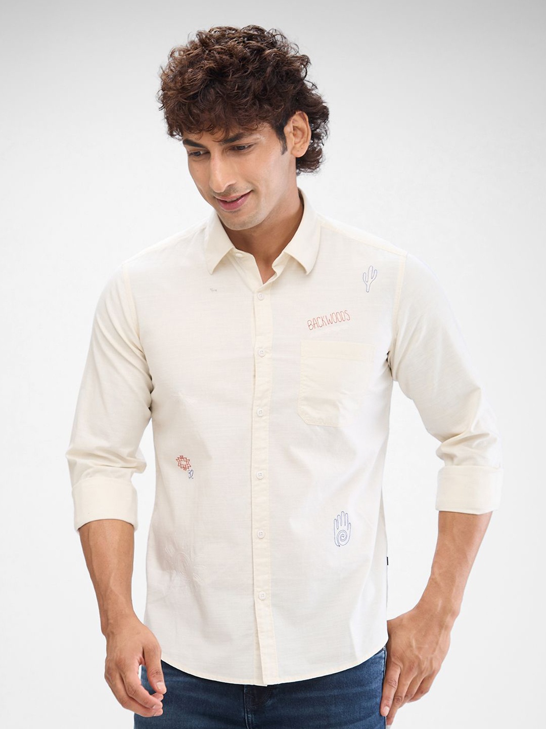 

SPYKAR Men Slim Fit Opaque Solid Full Sleeve Casual Shirt, White