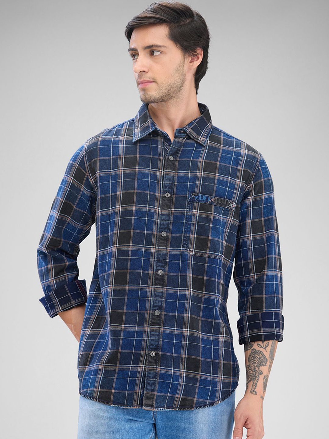 

SPYKAR Men Slim Fit Tartan Checks Opaque Checked Casual Shirt, Blue