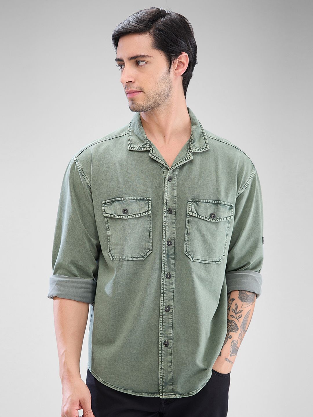 

SPYKAR Men Spread Collar Faded Solid Casual Shirt, Green