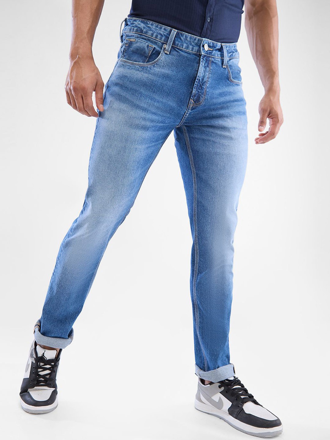 

SPYKAR Men Slim Fit Low-Rise Heavy Fade Cotton Stretchable Jeans, Blue