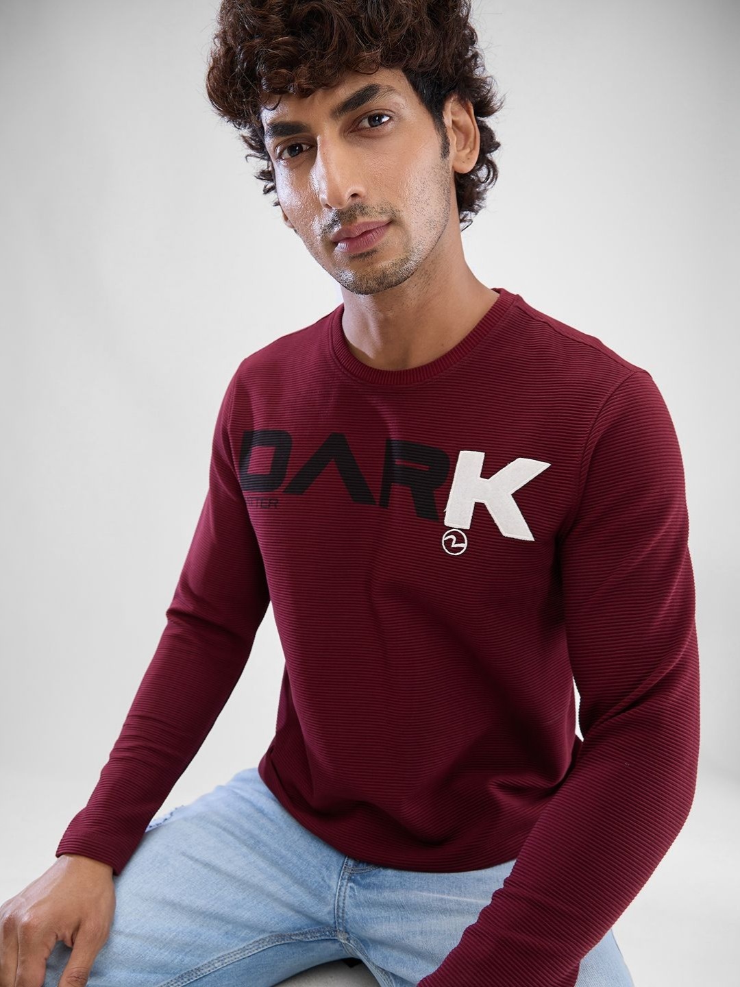 

SPYKAR Men Graphic Printed Slim Fit T-shirt, Purple