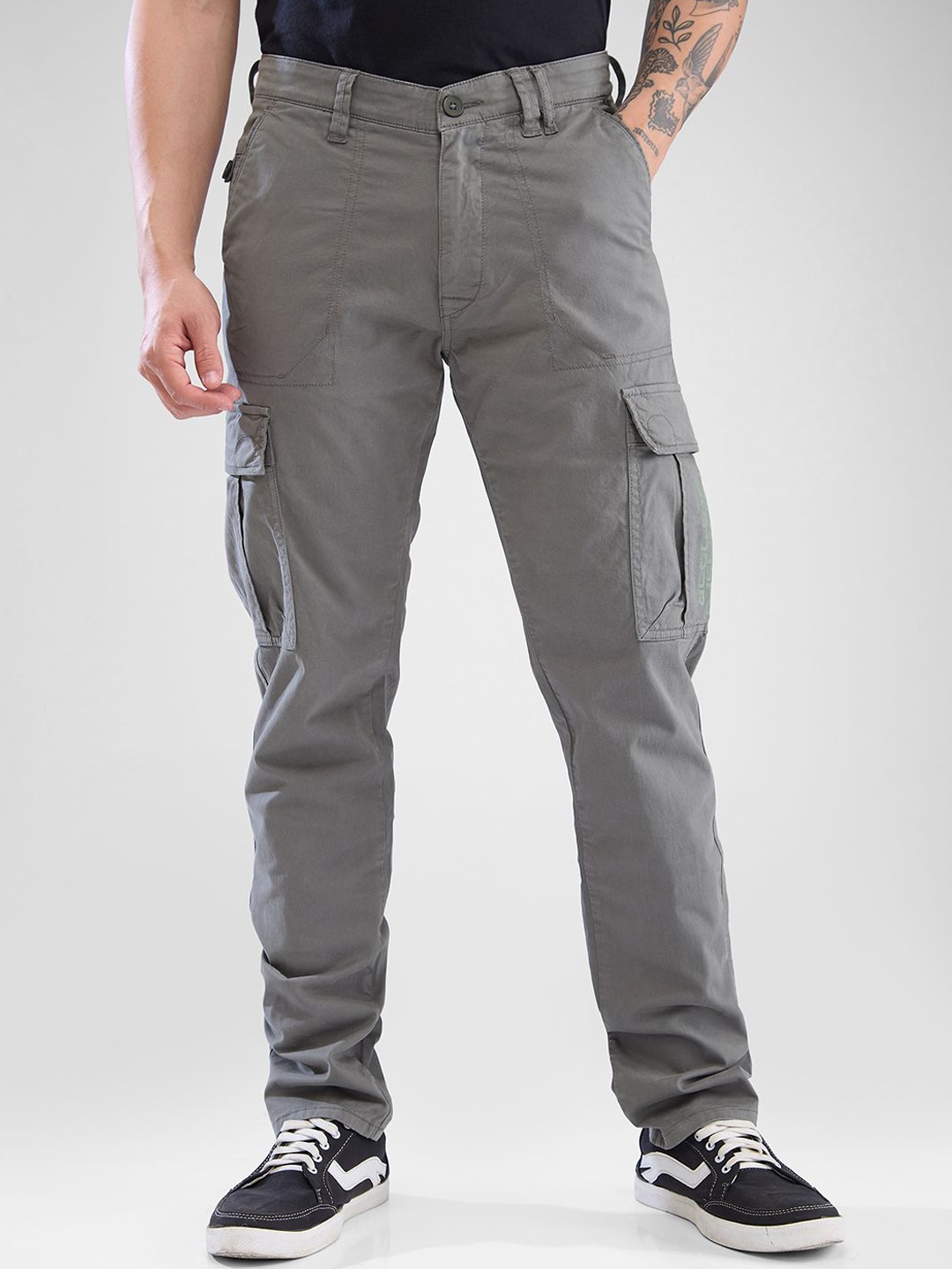 

SPYKAR Regular Fit Solid Cargo Trousers, Grey