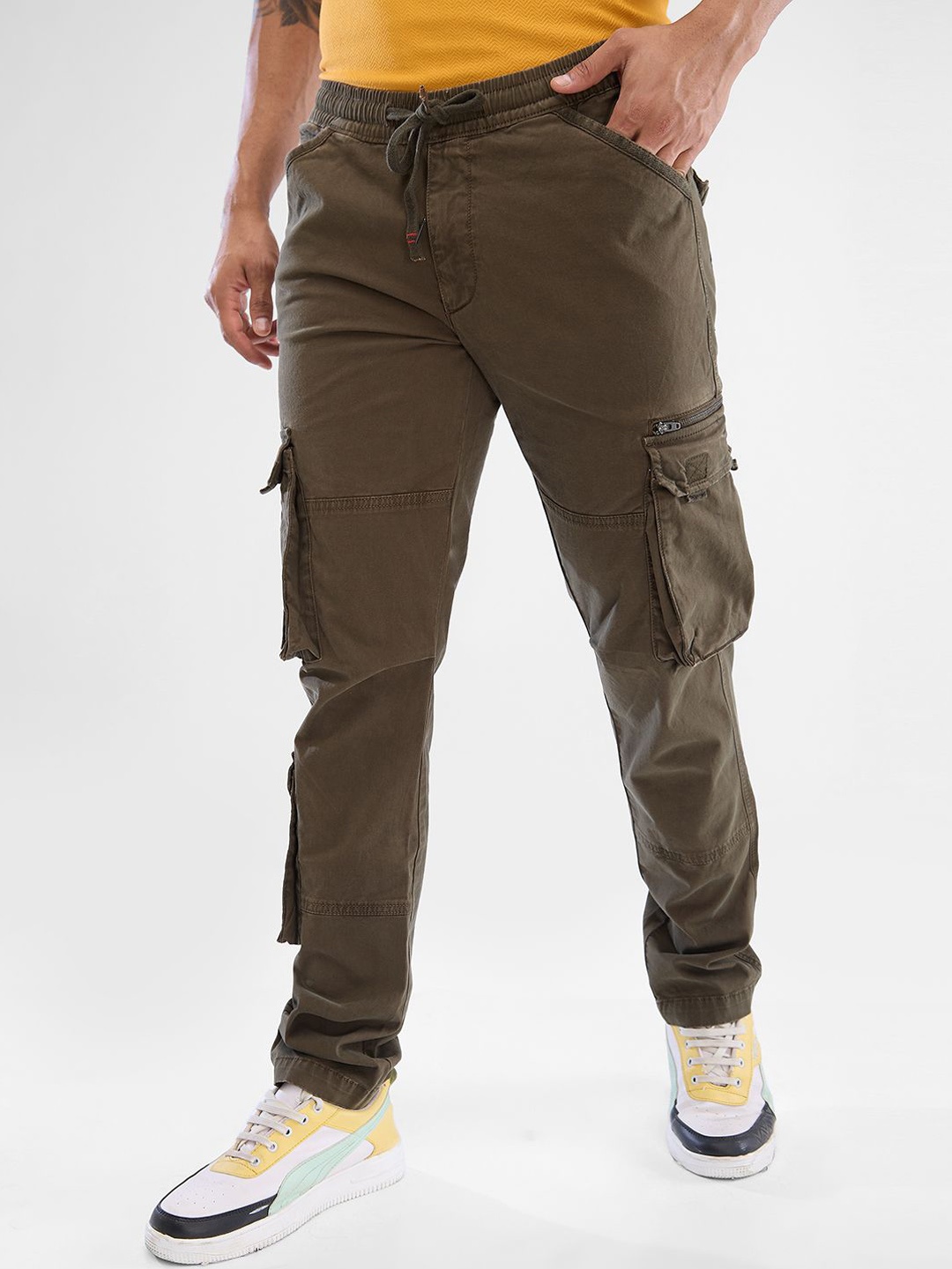 

SPYKAR Men Mid Rise Cargo Trousers, Olive