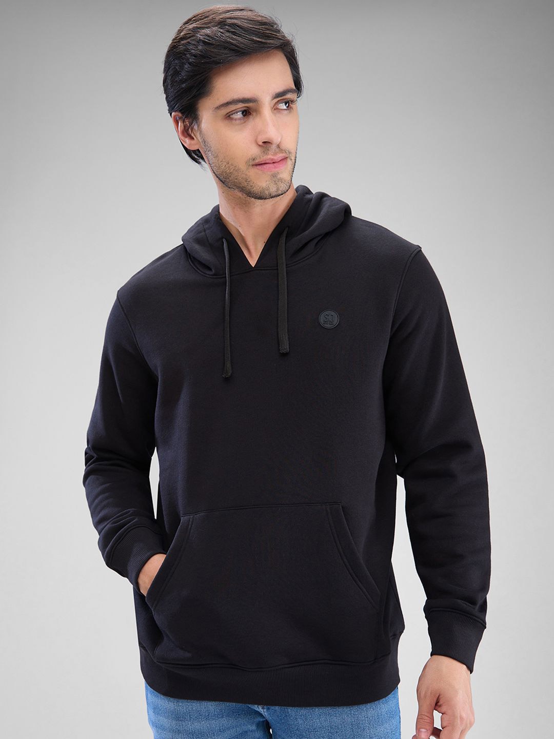 

SPYKAR Men Solid Hooded Sweatshirt, Black