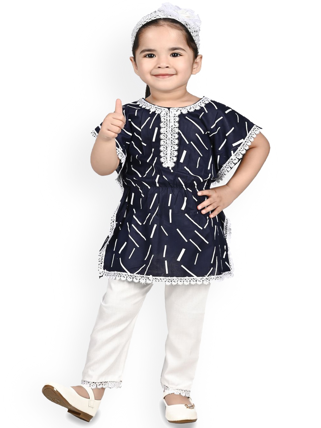 

BAESD Girls Printed Round Neck Kimono Sleeves Regular Straight Kurta With Trousers, Navy blue