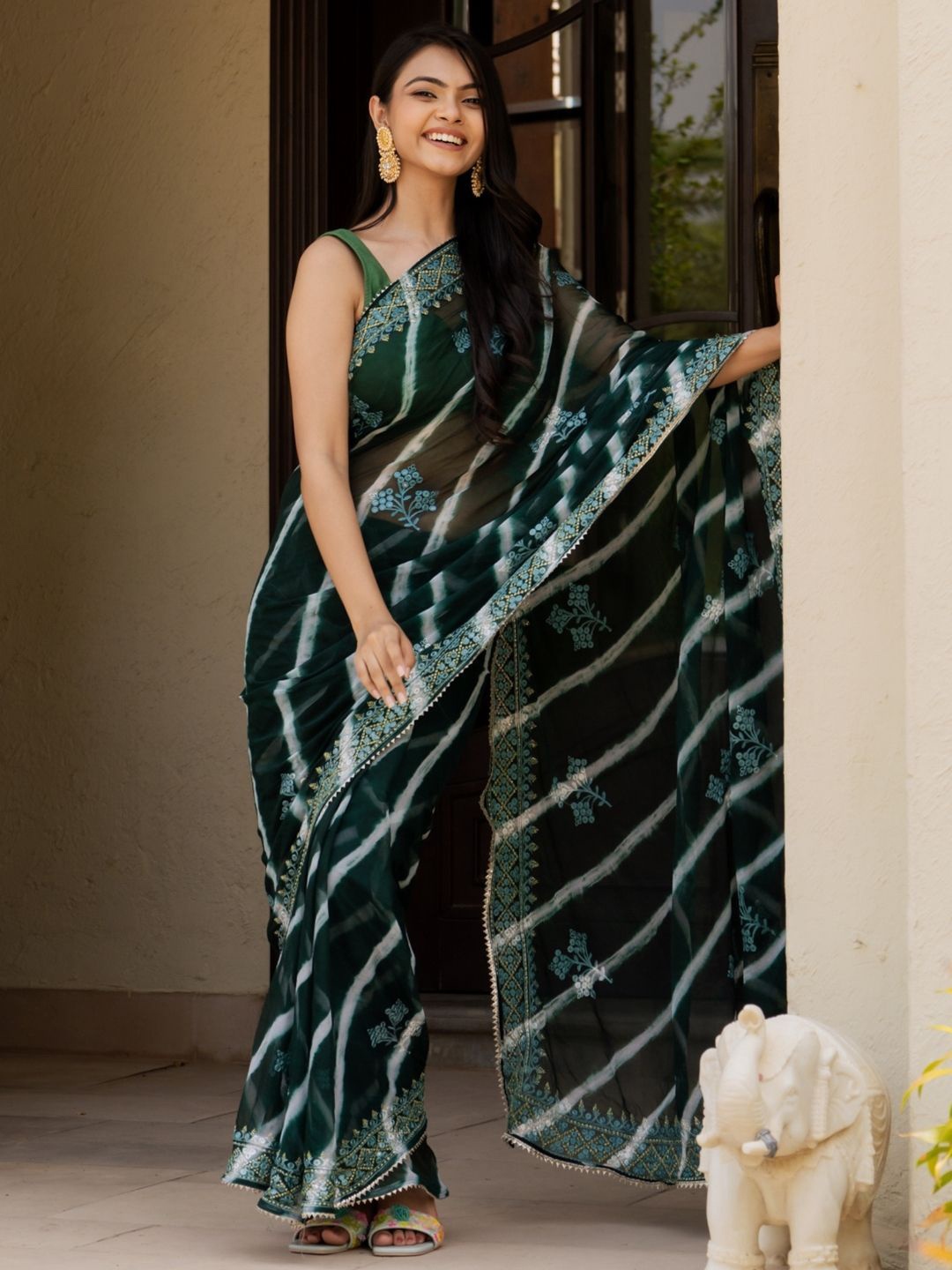 

PRETTY PALLU Leheriya Mirror Work Saree, Green