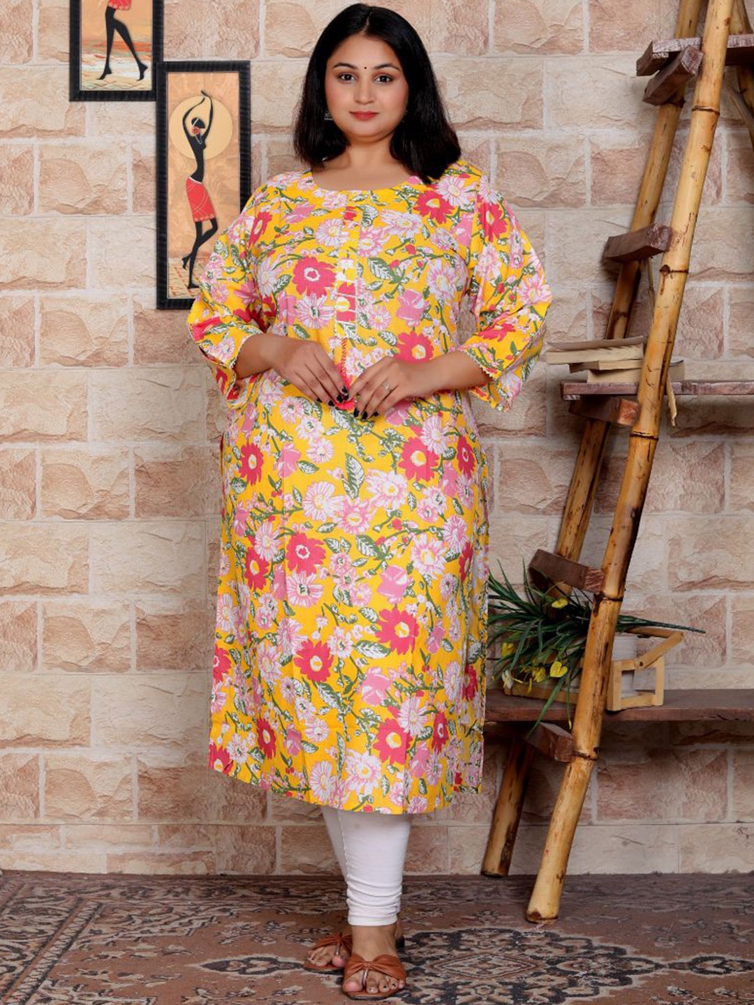 

HIGHLIGHT FASHION EXPORT Floral Printed Gotta Patti Straight Kurta, Yellow