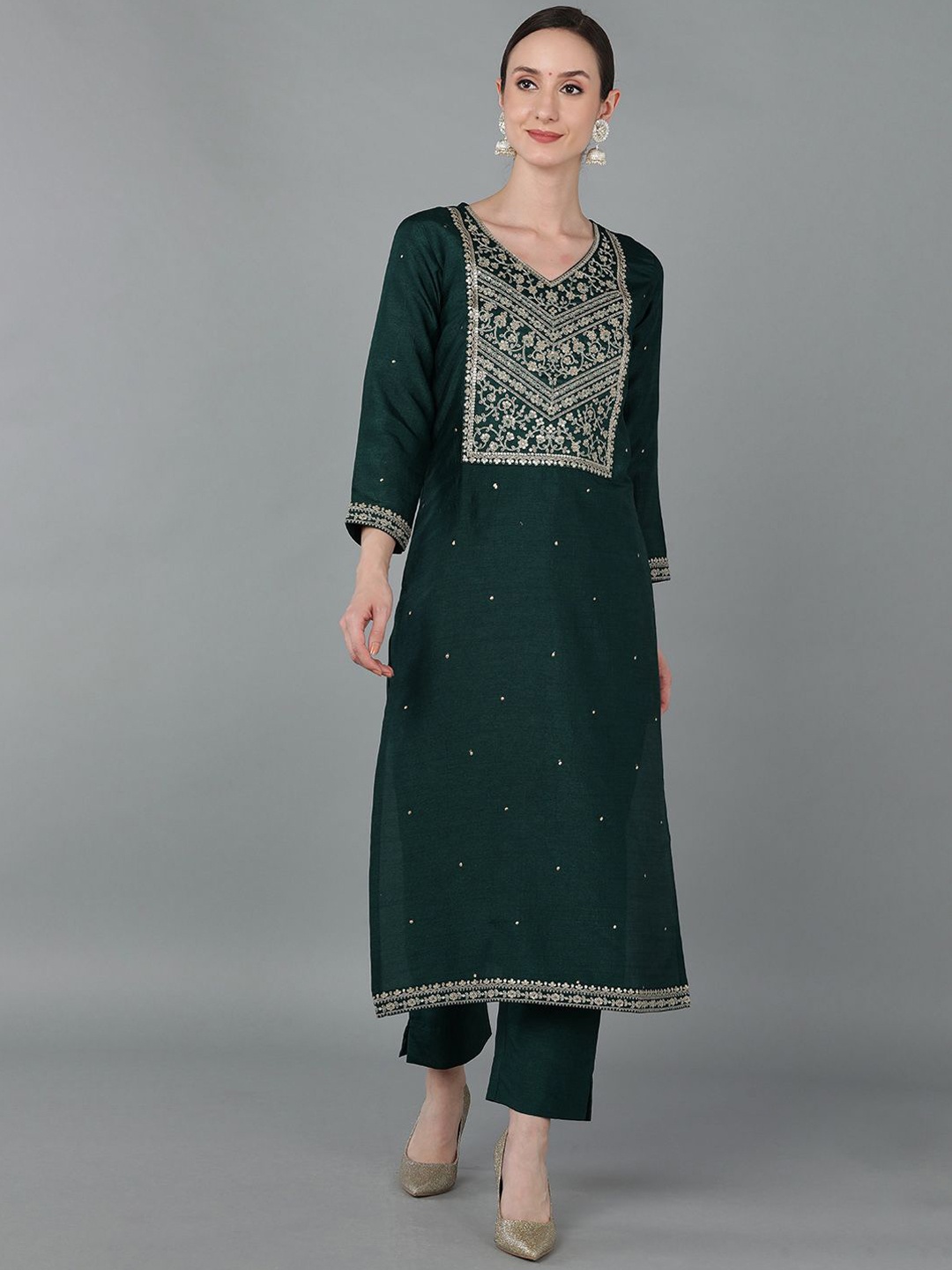 

KALINI Floral Embroidered V-Neck Straight Kurta, Green