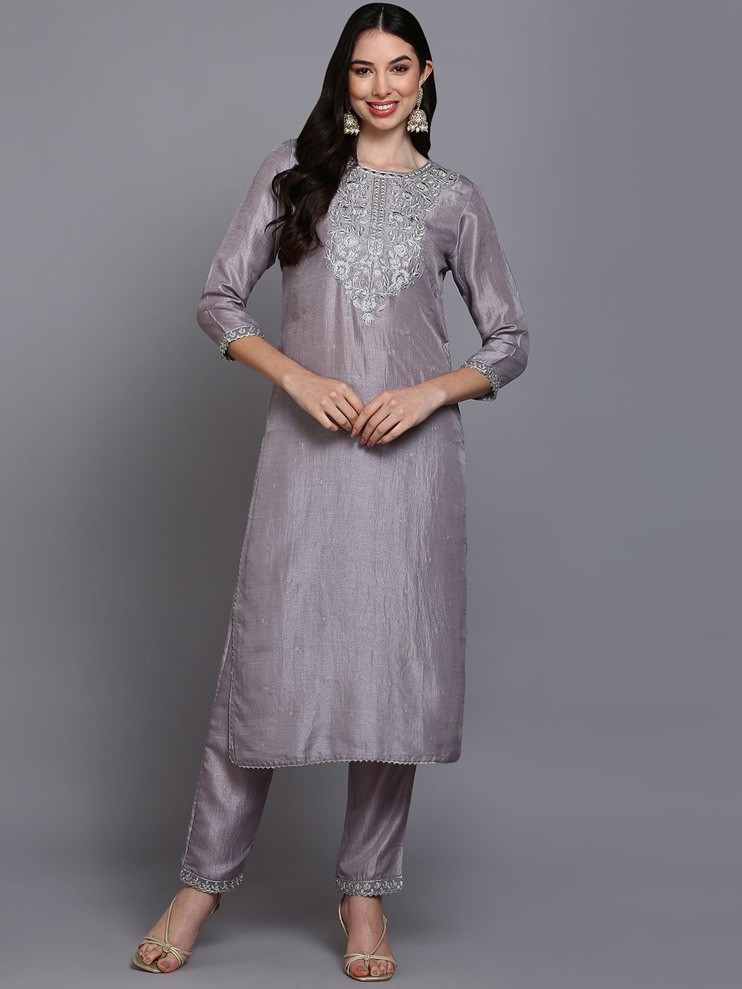 

KALINI Floral Embroidered Thread Work Kurta, Grey