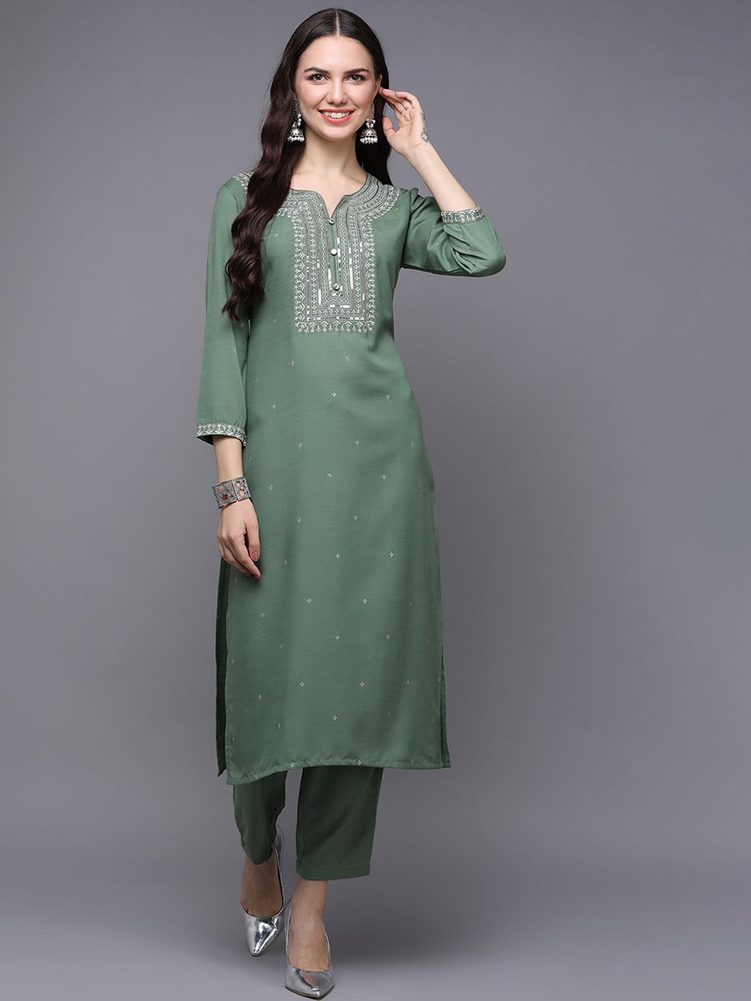 

KALINI Floral Embroidered Round Neck Straight Kurta, Green