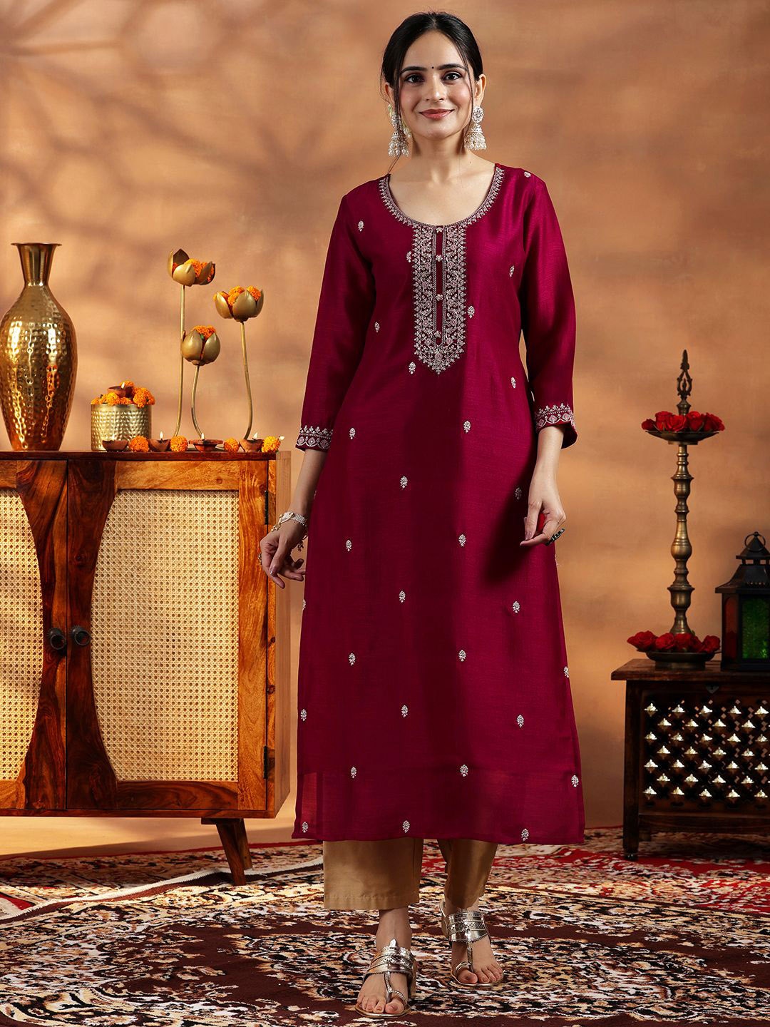 

Libas Floral Embroidered Round Neck Sequinned Silk Straight Kurta, Maroon
