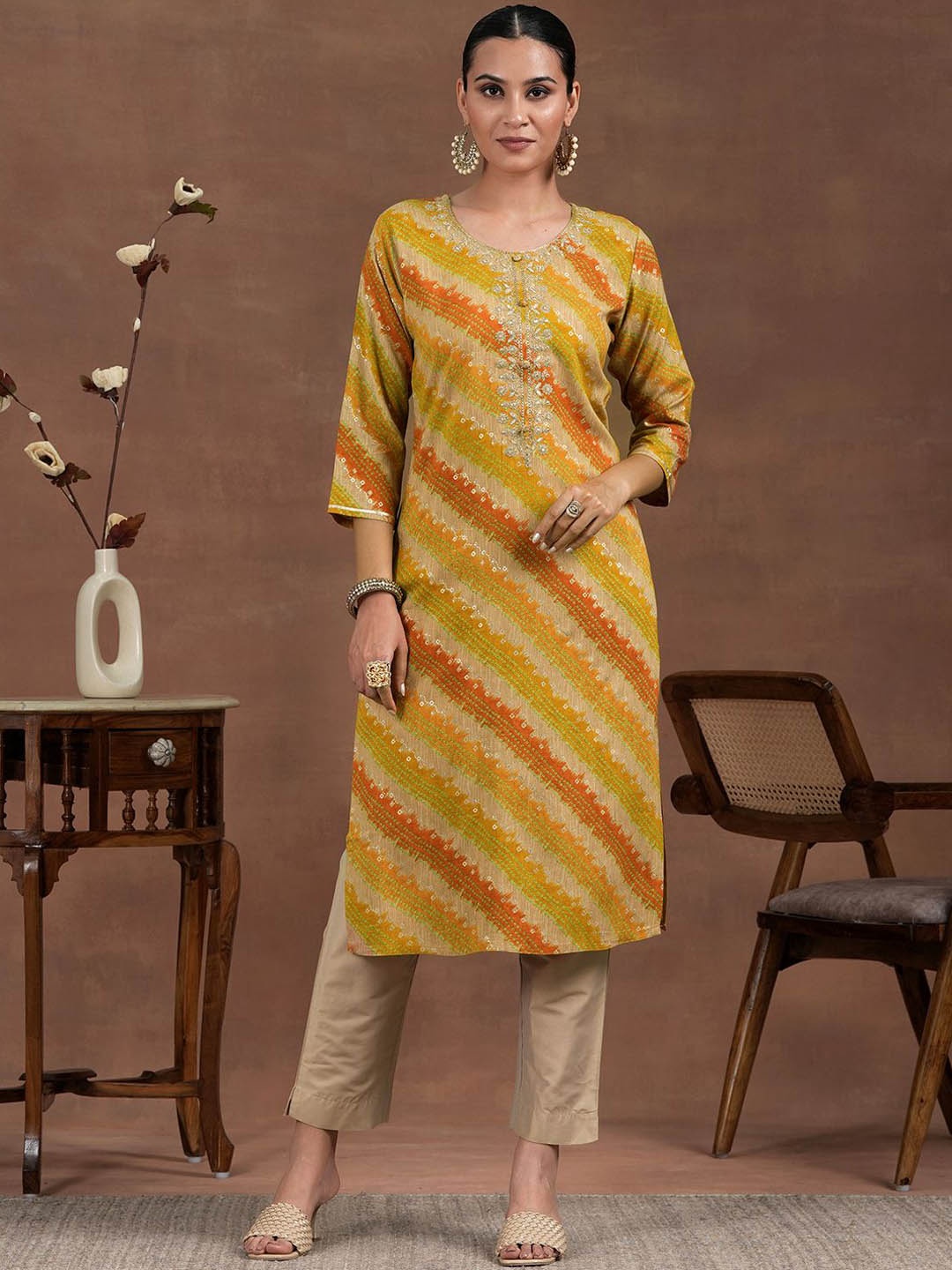 

Libas Bandhani Printed Round Neck Zari Straight Kurta, Mustard