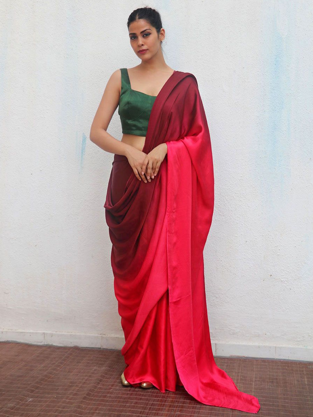 

Chidiyaa Ombre Pure Silk Saree, Red