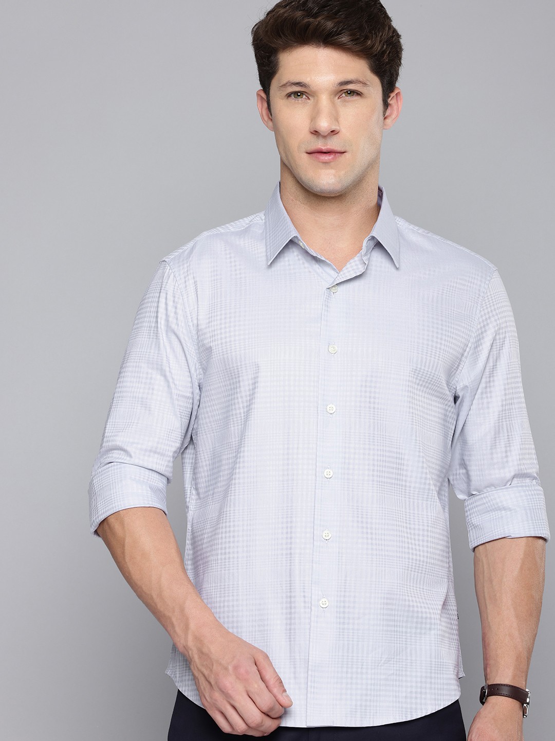 

Levis Pure Cotton Slim Fit Checked Casual Shirt, Grey